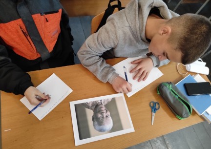 У рамках Міжнародного тижню прав людини у 9 класі КЗ "Зарванецька гімназія" було проведено авторський урок-тренінг на тему "Права людини. Загальна декларація прав людини".