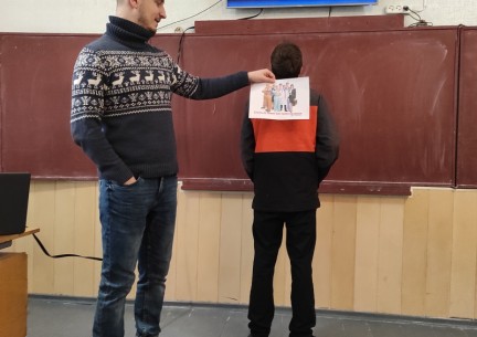 У рамках Міжнародного тижню прав людини у 9 класі КЗ "Зарванецька гімназія" було проведено авторський урок-тренінг на тему "Права людини. Загальна декларація прав людини".