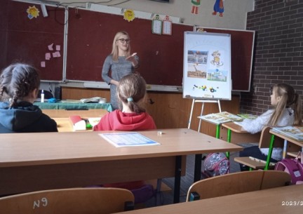 "In the zoo". Учні 2 класу на уроці англійської мови подорожували зоопарком разом із вчителем Кищук-Багнюк Н.В. висловлюючи враження іноземною мовою