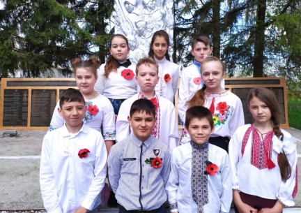 Перелік відеоробіт присвячений Дню пам'яті та примирення та перемоги над нацизмом у Другій світовій війні