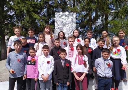 Перелік відеоробіт присвячений Дню пам'яті та примирення та перемоги над нацизмом у Другій світовій війні