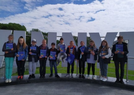 Учні КЗ "Зарванецька гімназія" в рамках тижня навчальних екскурсій відвідали ІТ академію Шаг у місті Вінниця