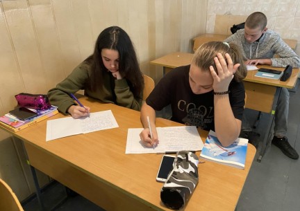 У вівторок, 9 листопада, відзначається День української писемності та мови. Як відомо, свято запроваджене указом президента від 1997 року на честь Нестора Літописця.