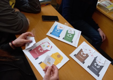 Урок англійської мови в 9 класі на тему: "Захист навколишнього середовища"(Вч. Папуша Л.П.)