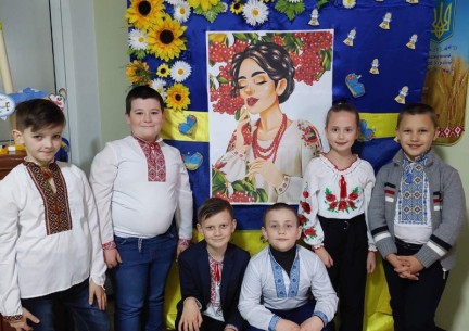 У КЗ "Зарванецька гімназія" проведено І етап конкурсу на краще декламування творів Тараса Шевченка.