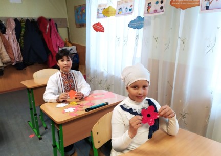 Перелік відеоробіт присвячений Дню пам'яті та примирення та перемоги над нацизмом у Другій світовій війні