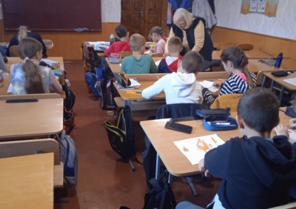 Відповідно до плану проведення Місячника цивільного захисту вчитель образотворчого мистецтва, Довгань Маргарита Володимирівна,провела конкурс малюнків «Безпечна поведінка – запорука здорового та щасливого життя», для учнів 5 - 6 класів.