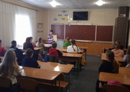 В рамках місячника цивільного захисту було проведено ряд профілактичних заходів для учнів 1-9 класів