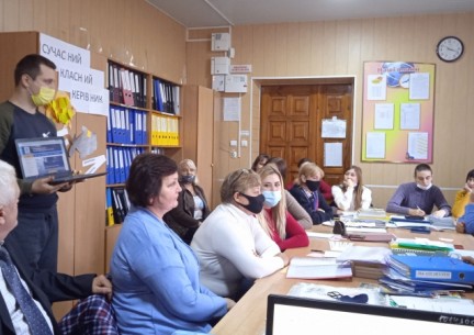 02 листопада 2021 р. в гімназії відбулася педрада на тему:« Спрямування діяльності педагогічного колективу на формування творчої активної особистості».