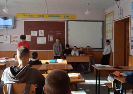 Урок зарубіжної літератури у 6 класі на тему :"Романтика подорожей. Велич науки і знань у романі Ж.Верна "П'ятнадцятирічний капітан" " Вч. Андрущенко В.В.