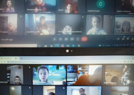 Педагогічний колектив КЗ «Зарванецька гімназія» з 21.01.2022 р. по 03.02.2022 р здійснює освітній процес з використанням технологій дистанційного навчання для здобувачів освіти 1-9-х класів.