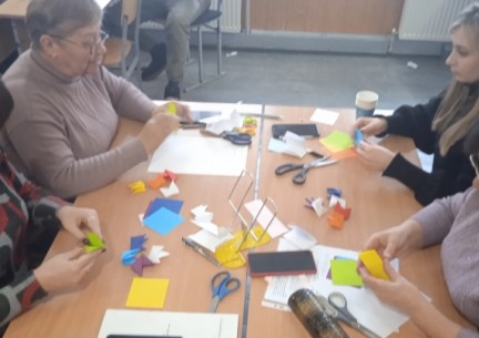 Майстер - клас керівника гуртка декоративно - ужиткового мистецтва Добрянської В.В. "Гурток - спосіб формування творчої особистості учня" для педпрацівників гімназії.