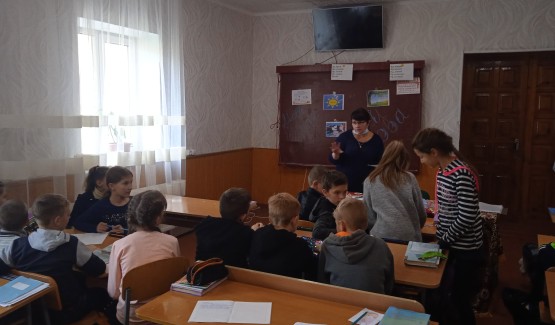 Конкурс знавців української мови "Щасливий випадок" проведено для учнів 5-6 класів вчителем-словесником Стебло Т.В.