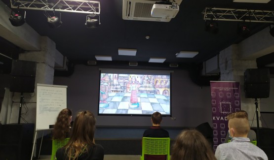 До 100-річчя відзначення подій Української революції 1917-1921 рр. та Дня Захисника України учні 7-8 класів відвідали виставку в приміщенні ВОМЦ «Квадрат» під назвою «Символ твоєї свободи. 100 років Державного герба України»