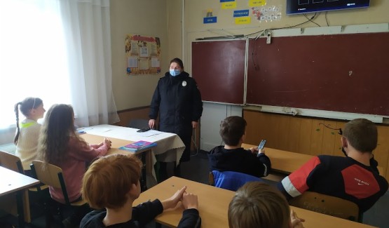 Що потрібно знати дітям про булінг? Як його розпізнати та уникнути? Про проблему шкільного булінгу спільно з інспектором сектору ювенальної превенції Іриною Франковою говорили в КЗ «Зарванецька гімназія».