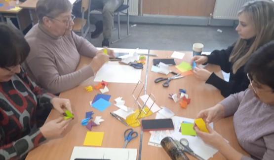 Майстер - клас керівника гуртка декоративно - ужиткового мистецтва Добрянської В.В. "Гурток - спосіб формування творчої особистості учня" для педпрацівників гімназії.