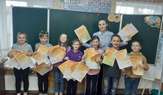 ХІ Всеукраїнська інтернет-олімпіада "На урок". Учні 3 класу також брали участь і в результаті отримали сертифікати,дипломи. (вчитель Марценюк Т.О.)