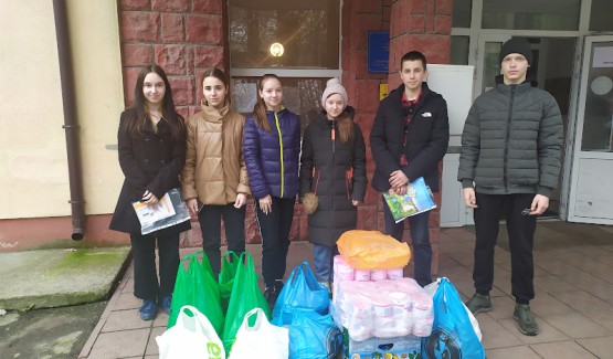 Учні КЗ «Зарванецька гімназія» відвідали воїнів Збройних сил України