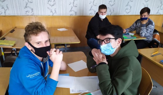 Створюємо безпечний онлайн- простір разом з дітьми. Превентивне заняття в 9 класі з теми " Інтимне селфі в інтернеті"