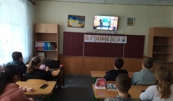 В КЗ «Зарванецька гімназія» пройшов Всеукраїнський онлайн-урок профорієнтації для учнів 9 класу