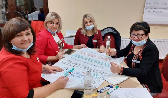 Вчителі КЗ «Зарванецька гімназія», КЗ «Якушинецький ліцей» Вінницької області в рамках програми «Успішні локальні громади» спільно з ГО «Освітній простір 2.0» прийняли участь у підсумковому форумі у м.Львів.