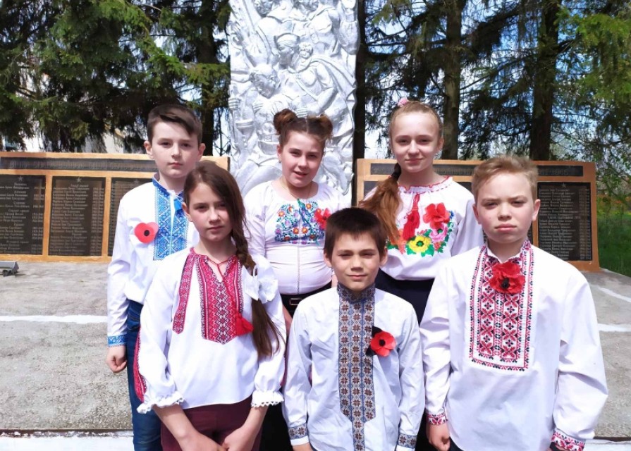 Перелік відеоробіт присвячений Дню пам'яті та примирення та перемоги над нацизмом у Другій світовій війні