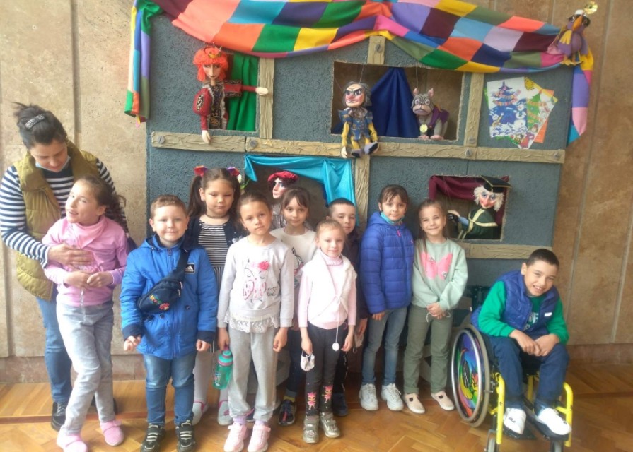 Учні початкових класів КЗ "Заранецька гімназія" в рамках тижня навчальних екскурсій відвідали Ляльковий театр у місті Вінниця