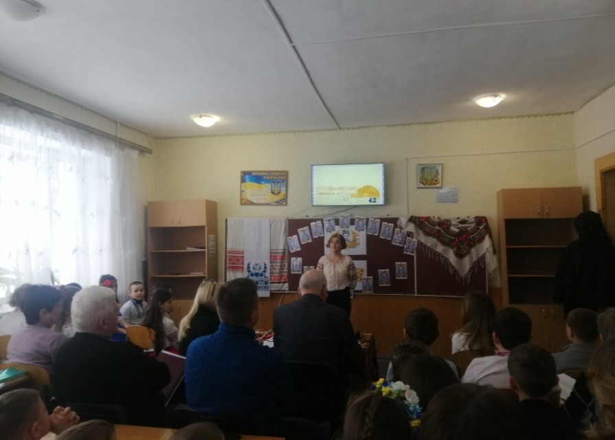 У КЗ "Зарванецька гімназія" проведено І етап конкурсу на краще декламування творів Тараса Шевченка.