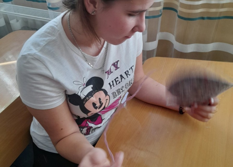 Урок трудового навчання у 9 класі на тему: " Нове життя старим речам" (Вч. Андрущенко В.В.)