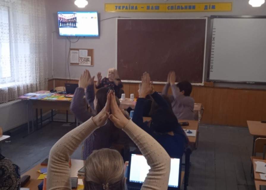 Майстер -клас керівника гуртка музичного мистецтва Довгань М.В. "Музичні прийоми – спосіб формування творчої особистості учня" для педпрацівників гімназії.