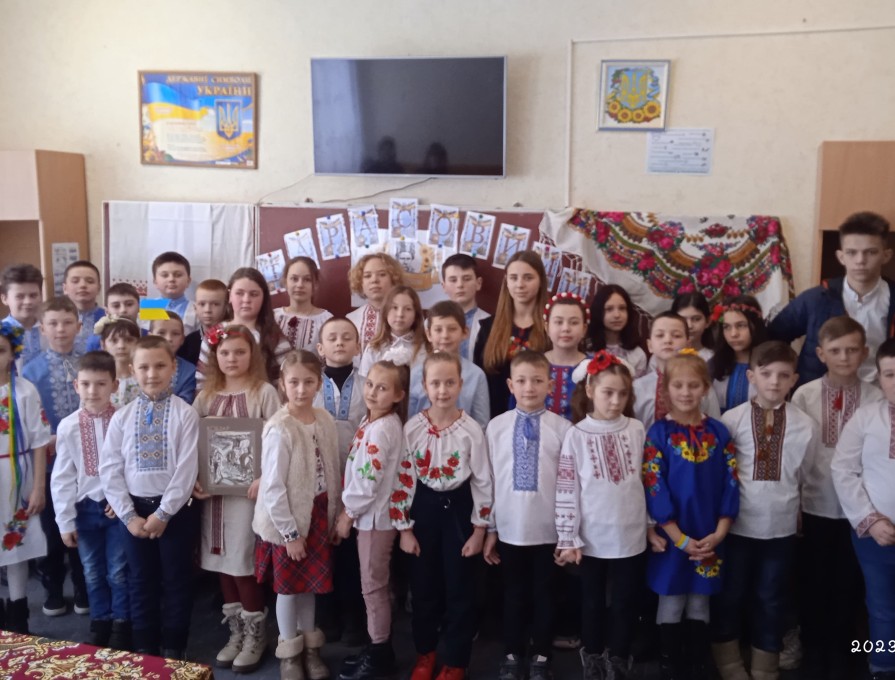 У КЗ "Зарванецька гімназія" проведено І етап конкурсу на краще декламування творів Тараса Шевченка.